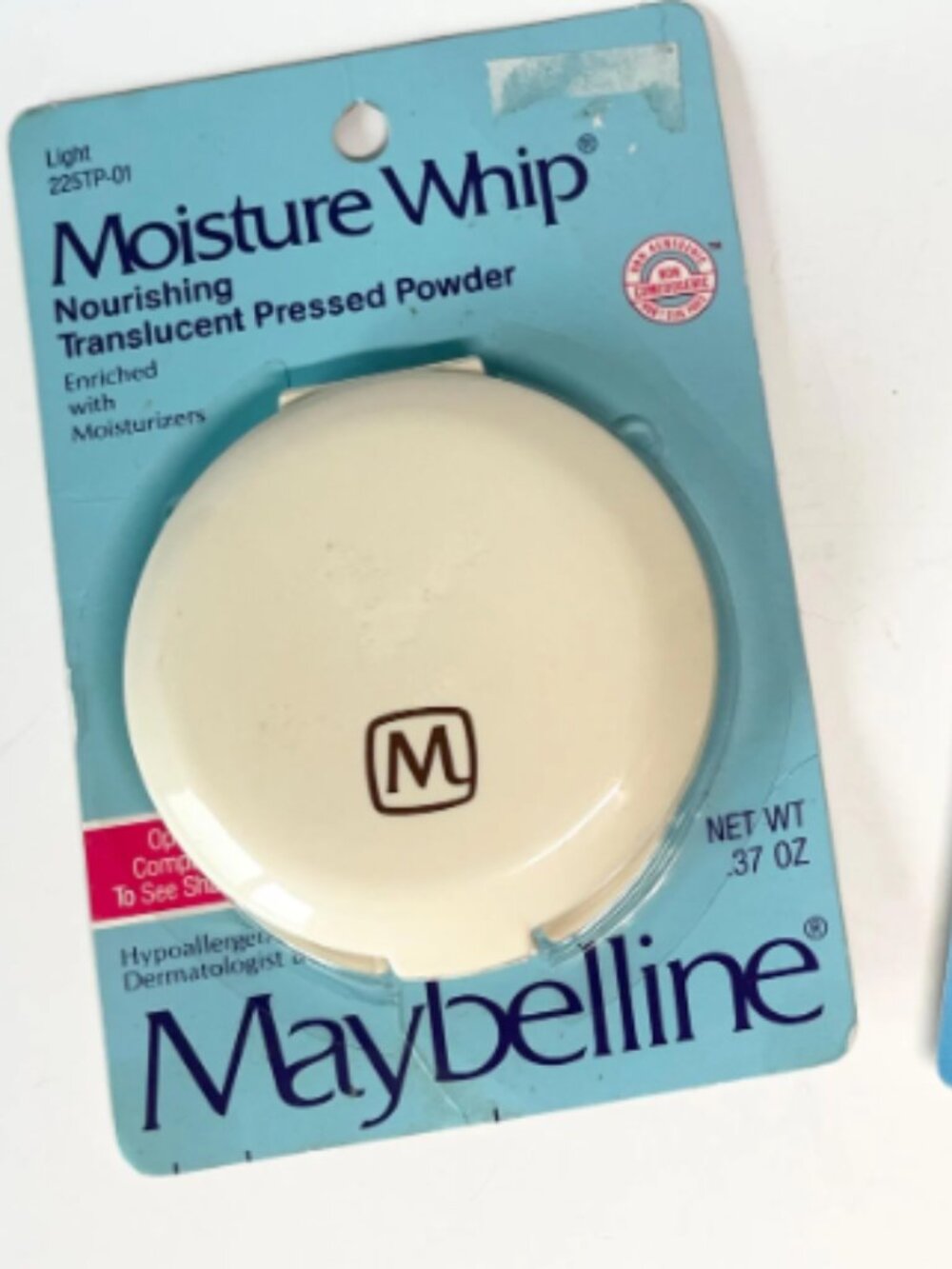 Two Pressed Powder Compacts Maybeline Cover Girl New in packaging Light Tone